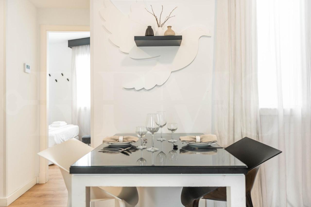 Inviting Duplex In Front Of Picasso Museum By Rems Málaga Exterior foto